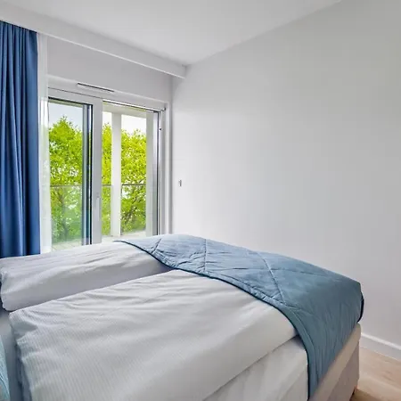 Lazurowe Wybrzeze Z Widokiem Na Morze - Perlowa Przystan -