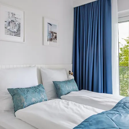 Lazurowe Wybrzeze Z Widokiem Na Morze - Perlowa Przystan - * 辛安诺泽蒂