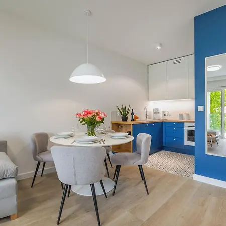 Lazurowe Wybrzeze Z Widokiem Na Morze - Perlowa Przystan -