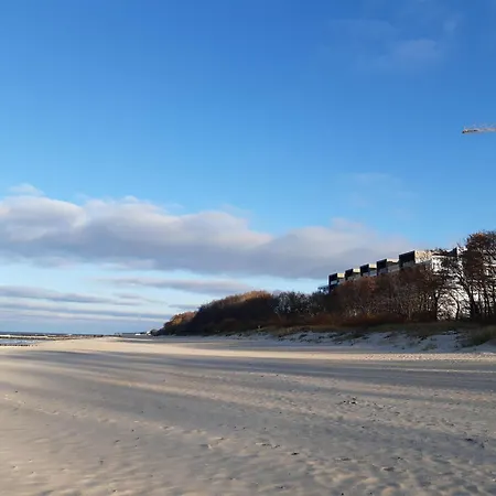 Lazurowe Wybrzeze Z Widokiem Na Morze - Perlowa Przystan - *