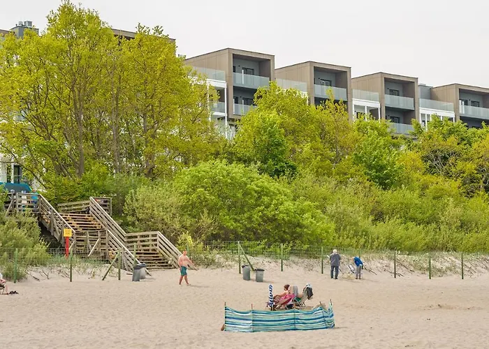 Lazurowe Wybrzeze Z Widokiem Na Morze - Perlowa Przystan -