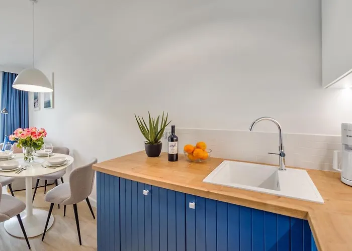 Lazurowe Wybrzeze Z Widokiem Na Morze - Perlowa Przystan - Sianozety