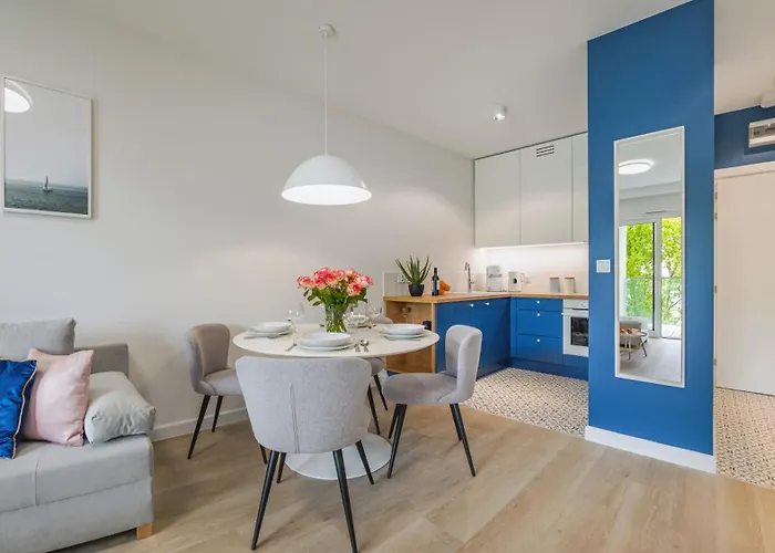 Lazurowe Wybrzeze Z Widokiem Na Morze - Perlowa Przystan -